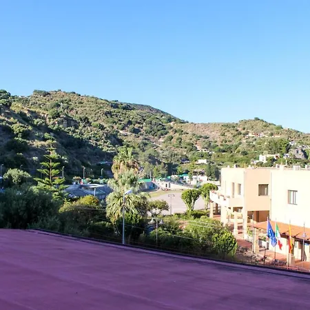 Sea View Gems Apartment *